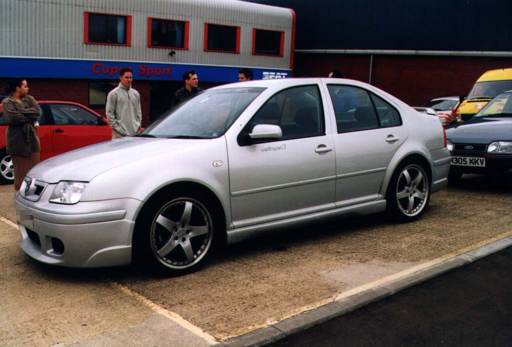 Oettinger Bora V5 - side